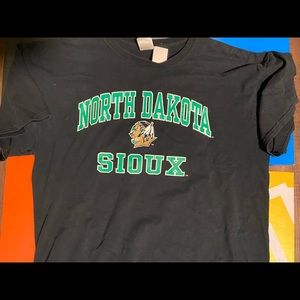 north dakota fighting sioux t shirt